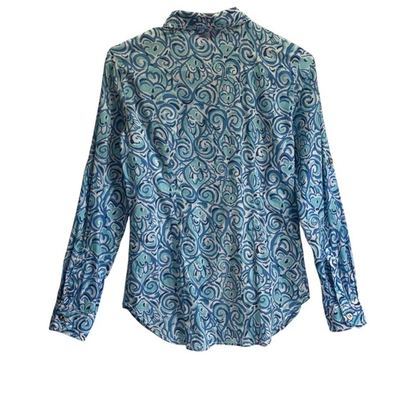 Lily Pulitzer Cruiser Blue Chasing Tail Button Up. Size 2 - Picture 7 of 16